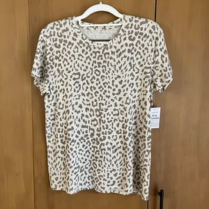 Lucky Brand neutral tan ivory leopard tee medium